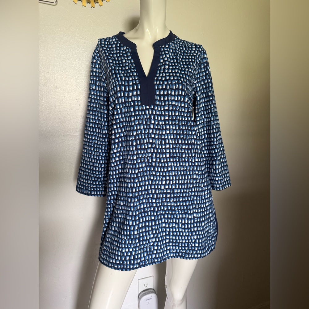 J.mclaughlin women’s blouse Size L